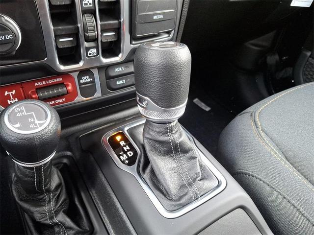Photo of 2025 Black Clearcoat Jeep Wrangler