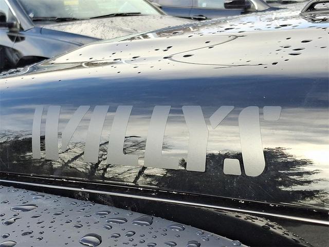 Photo of 2025 Black Clearcoat Jeep Wrangler