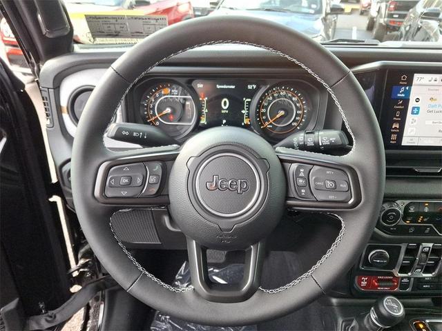 Photo of 2025 Black Clearcoat Jeep Wrangler