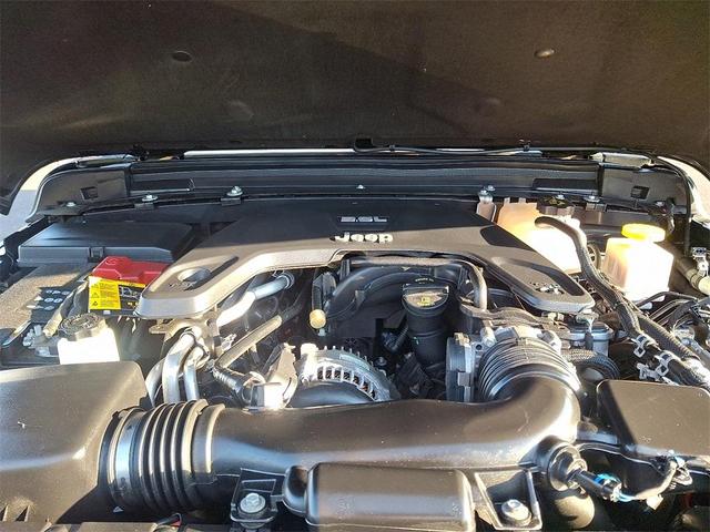 Photo of 2021 Black Clearcoat Jeep Gladiator