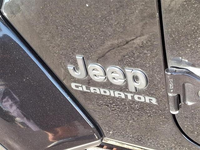 Photo of 2021 Black Clearcoat Jeep Gladiator