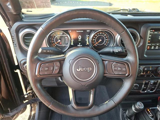 Photo of 2021 Black Clearcoat Jeep Gladiator