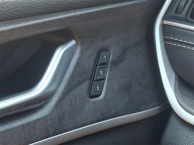 Photo of 2022 Metallic Jeep Grand Cherokee L