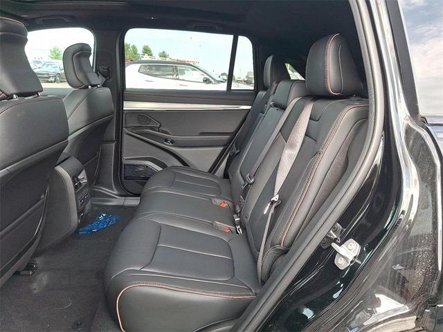 Photo of 2025 Diamond Black Jeep Wagoneer S