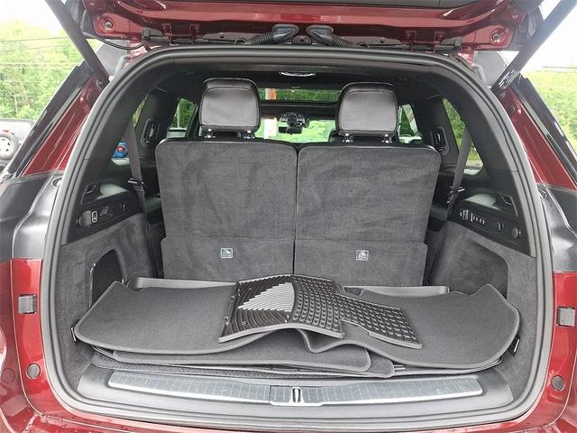 Photo of 2023 Velvet Red Pearlcoat Jeep Grand Cherokee L