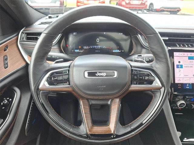Photo of 2023 Velvet Red Pearlcoat Jeep Grand Cherokee L