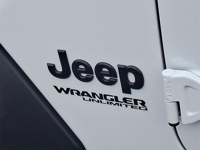 Photo of 2021 Bright White Clearcoat Jeep Wrangler Unlimited