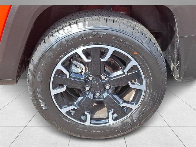 Photo of 2023 Colorado Red Clearcoat Jeep Renegade