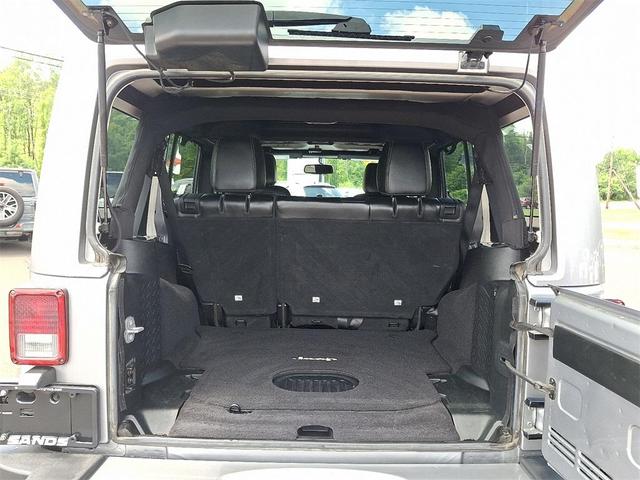 Photo of 2017 Billet Silver Metallic Clearcoat Jeep Wrangler Unlimited