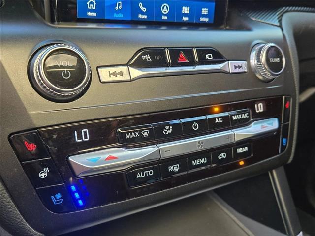 Photo of 2020 Agate Black Metallic Ford Explorer