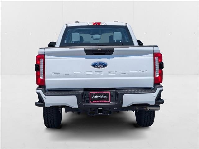 Photo of 2026 Oxford White Ford F-250