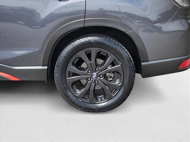 Photo of 2022 Magnetite Gray Metallic Subaru Forester
