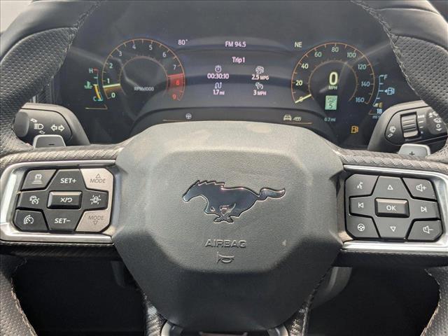 Photo of 2025 Oxford White Ford Mustang