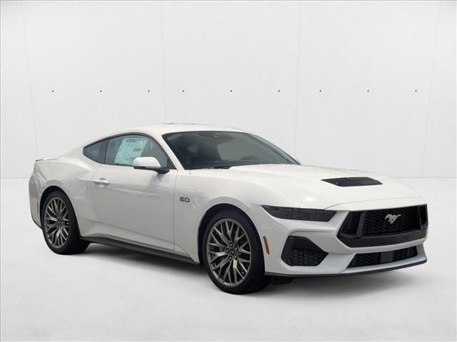 Photo of 2025 Oxford White Ford Mustang