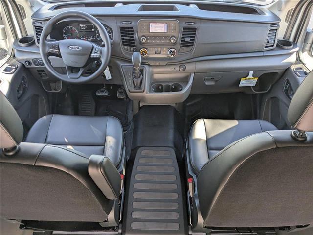 Photo of 2025 Oxford White Ford Transit-250