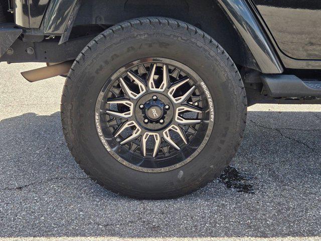 Photo of 2010 Black Jeep Wrangler Unlimited