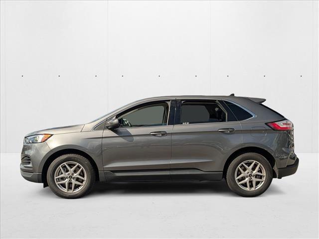 Photo of 2023 Carbonized Gray Metallic Ford Edge