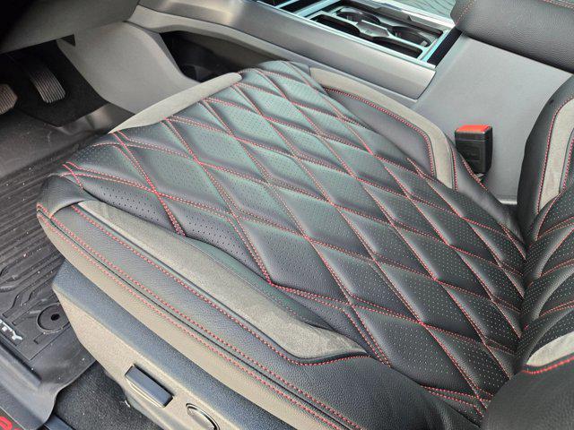 Photo of 2025 Carbonized Gray Metallic Ford F-250