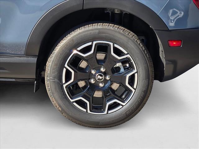 Photo of 2025 Azure Gray Metallic Tri-Coat Ford Bronco Sport