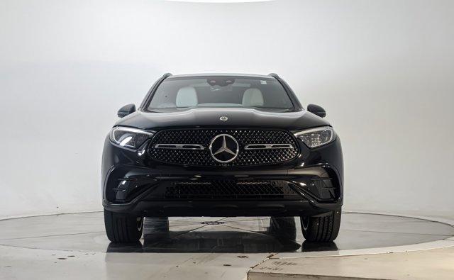 Photo of 2025 Black Mercedes-Benz GLC 300