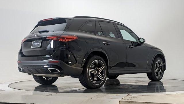 Photo of 2025 Black Mercedes-Benz GLC 300