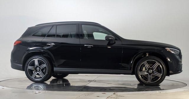 Photo of 2025 Black Mercedes-Benz GLC 300