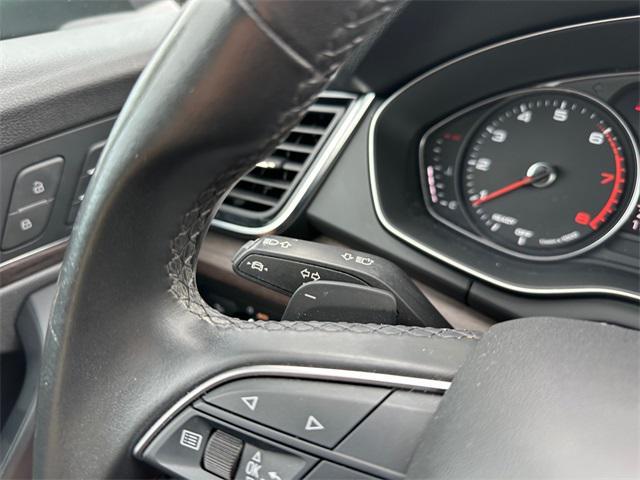 Photo of 2021 Manhattan Gray Metallic Audi Q5