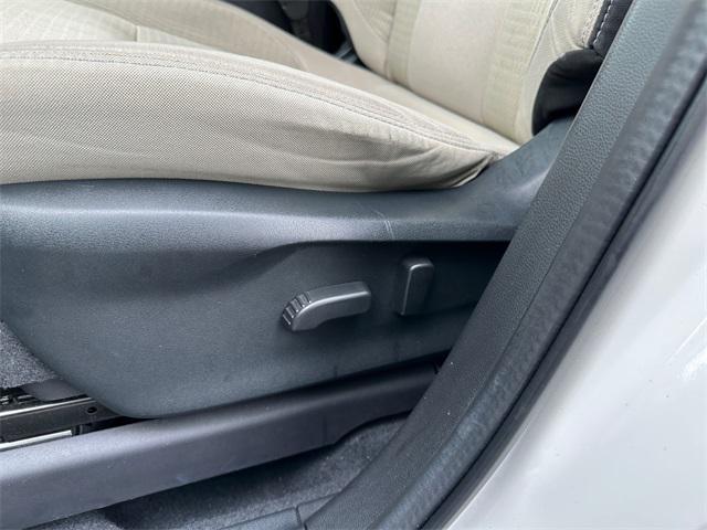 Photo of 2020 Crystal White Pearl Subaru Ascent