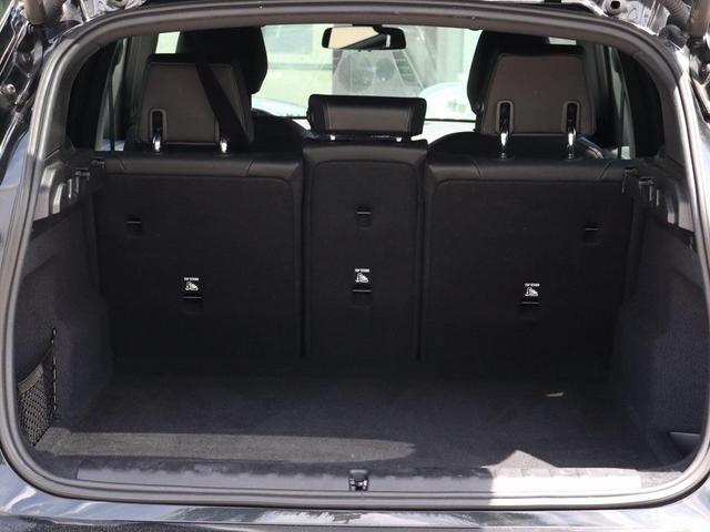 Photo of 2024 Black Sapphire Metallic BMW X1