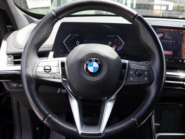 Photo of 2024 Black Sapphire Metallic BMW X1