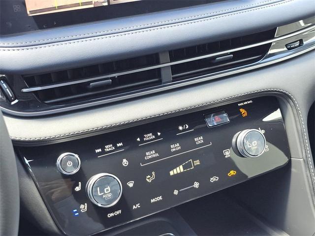 Photo of 2026 Gray INFINITI QX60