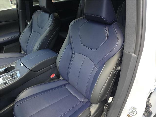 Photo of 2026 Gray INFINITI QX60