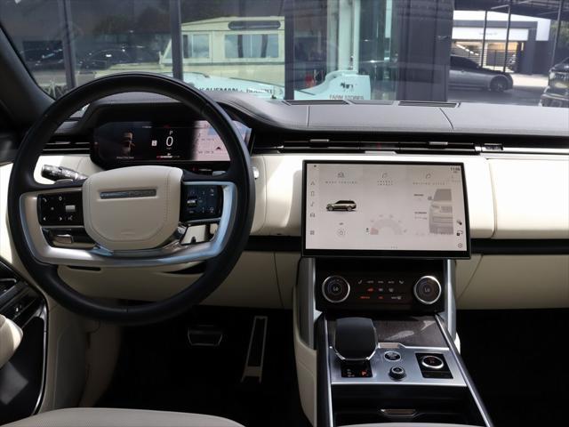 Photo of 2023 Santorini Black Metallic Land Rover Range Rover