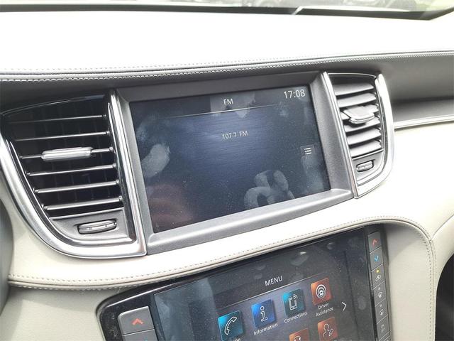 Photo of 2025 Radiant White INFINITI QX50
