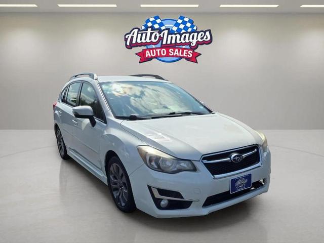 Photo of 2015 Pearl White Subaru Impreza