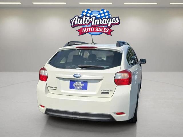 Photo of 2015 Pearl White Subaru Impreza