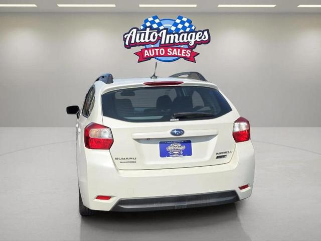 Photo of 2015 Pearl White Subaru Impreza