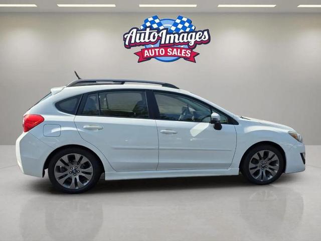 Photo of 2015 Pearl White Subaru Impreza