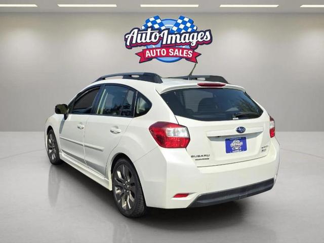 Photo of 2015 Pearl White Subaru Impreza