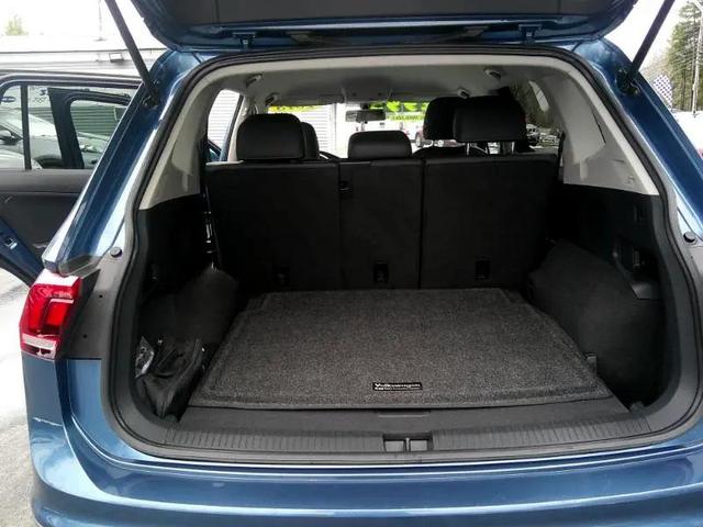 Photo of 2018 Silk Blue Metallic Volkswagen Tiguan