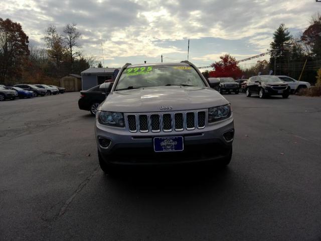 Photo of 2017 Billet Silver Metallic Clearcoat Jeep Compass