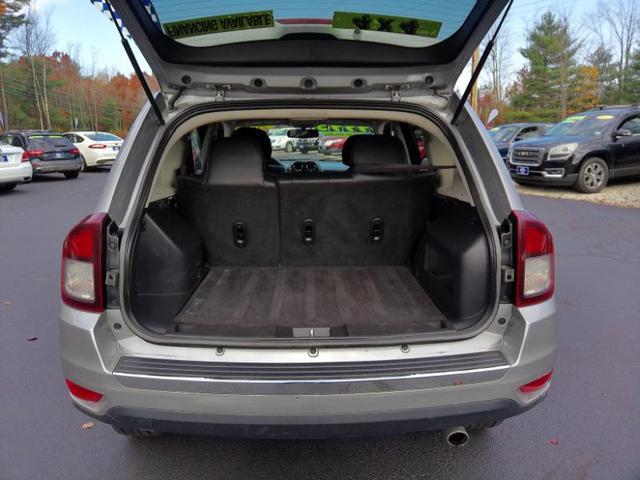 Photo of 2017 Billet Silver Metallic Clearcoat Jeep Compass