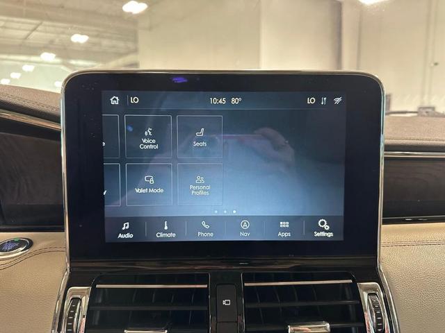 Photo of 2020 Black Lincoln Navigator