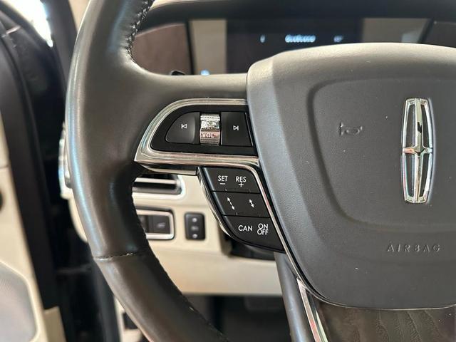 Photo of 2020 Black Lincoln Navigator