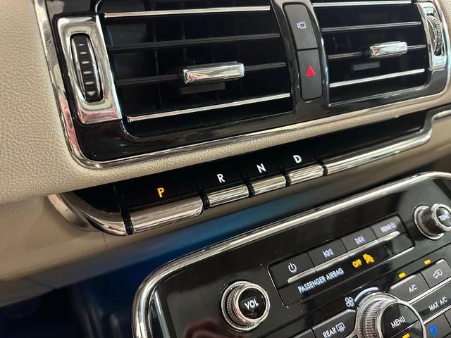 Photo of 2020 Black Lincoln Navigator
