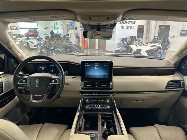 Photo of 2020 Black Lincoln Navigator