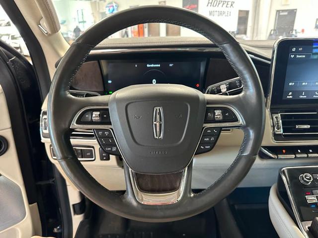 Photo of 2020 Black Lincoln Navigator