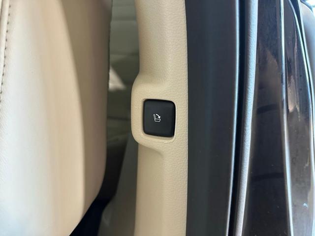 Photo of 2020 Black Lincoln Navigator