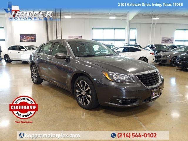 2014 Chrysler 200
