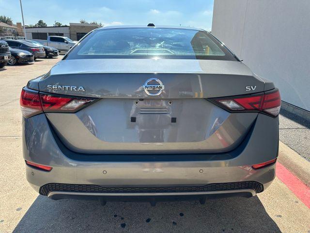 Photo of 2022 Gun Metallic Nissan Sentra